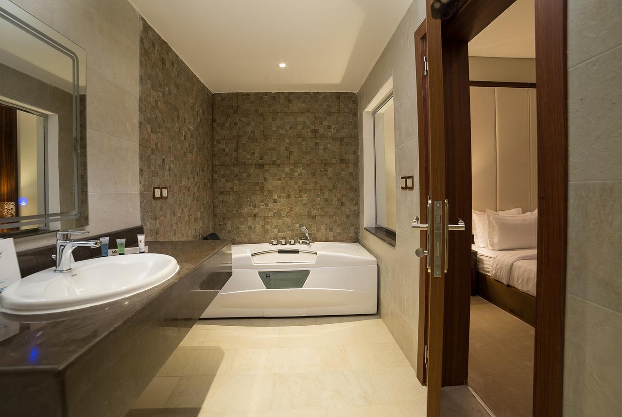 Anast Hotel Medina Bagian luar foto